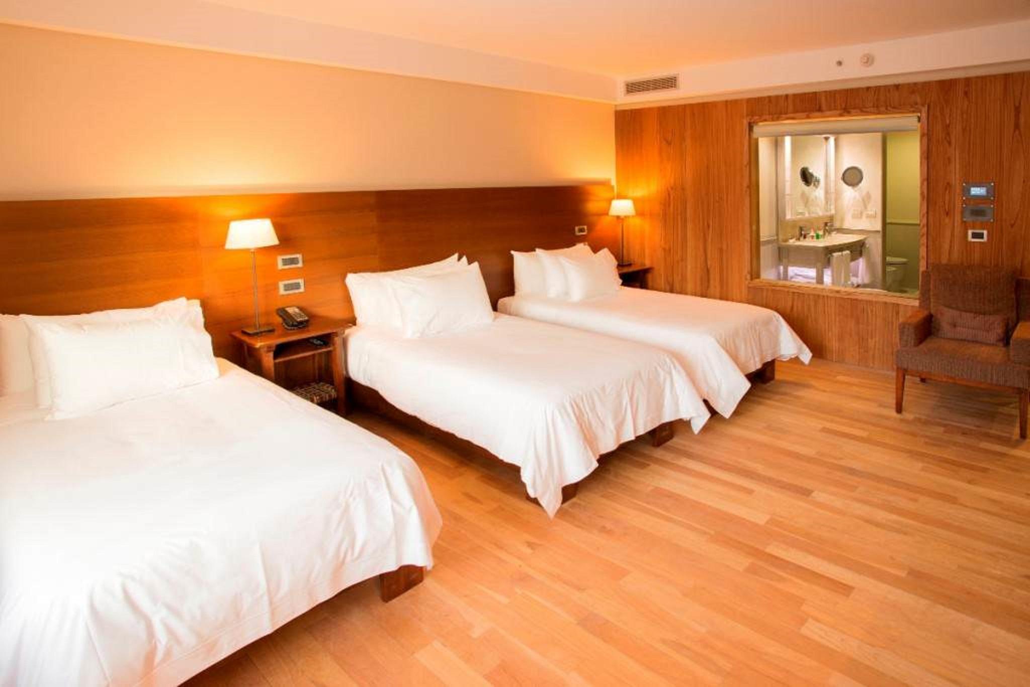 Arakur Ushuaia Resort & Spa Luaran gambar A room at the hotel