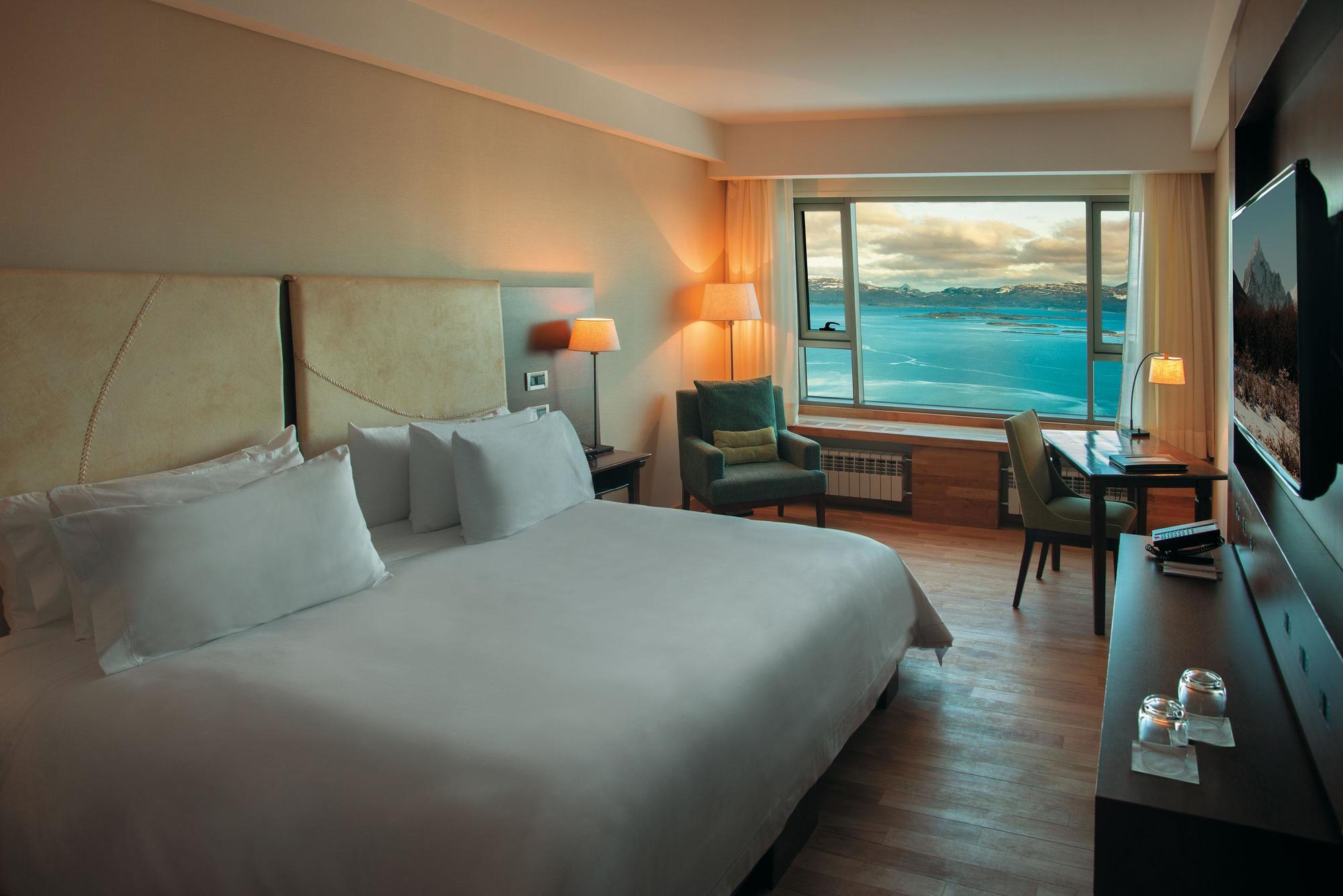 Arakur Ushuaia Resort & Spa Luaran gambar A room at the hotel