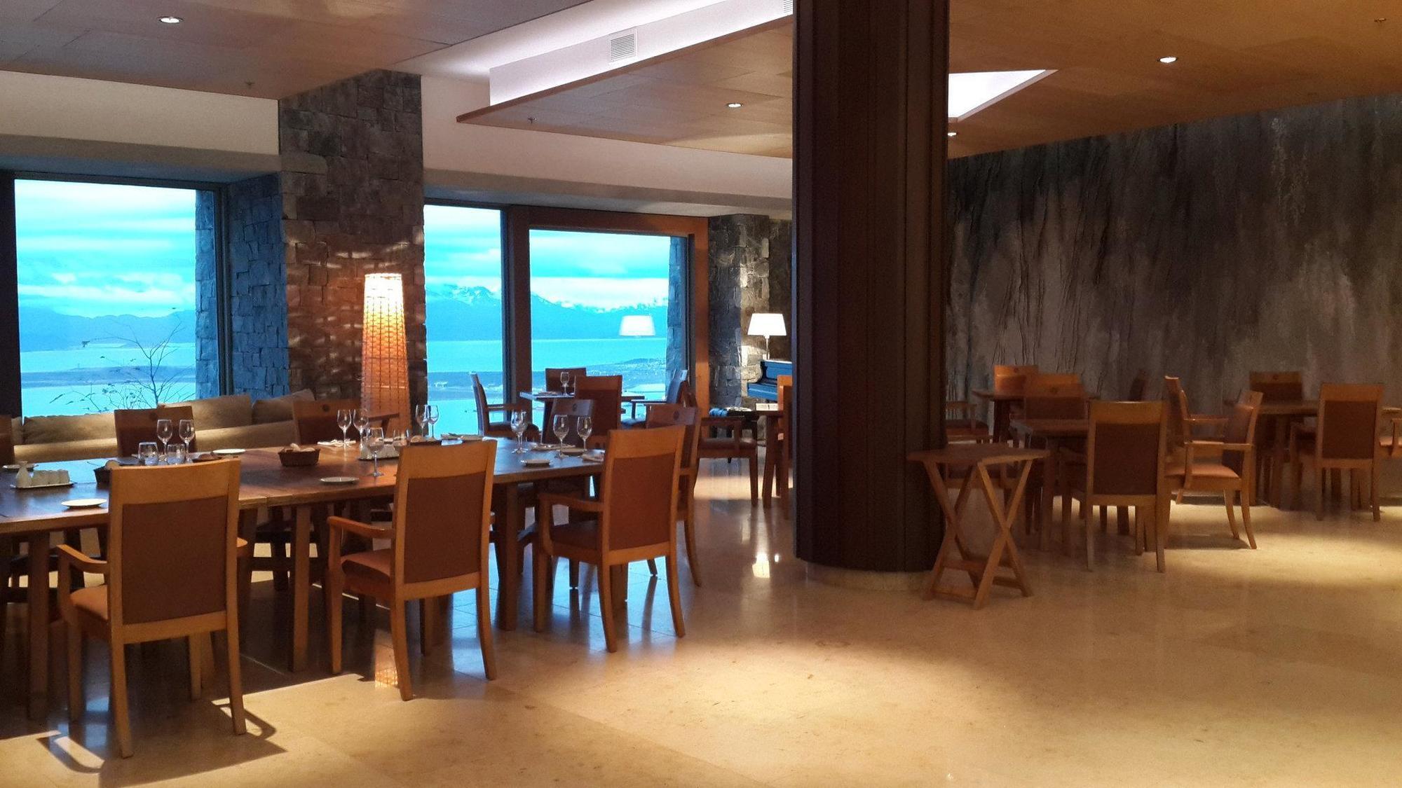 Arakur Ushuaia Resort & Spa Luaran gambar The restaurant